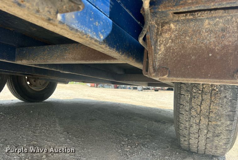 image for item LG9230 2015 Air Tow D12  dump trailer