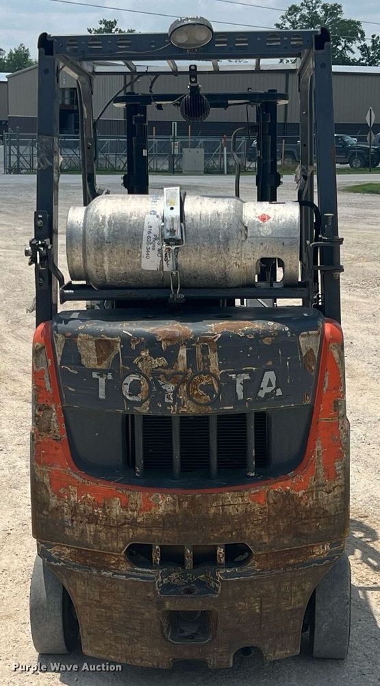 image for item LG9231 Toyota 8FGCU20  forklift