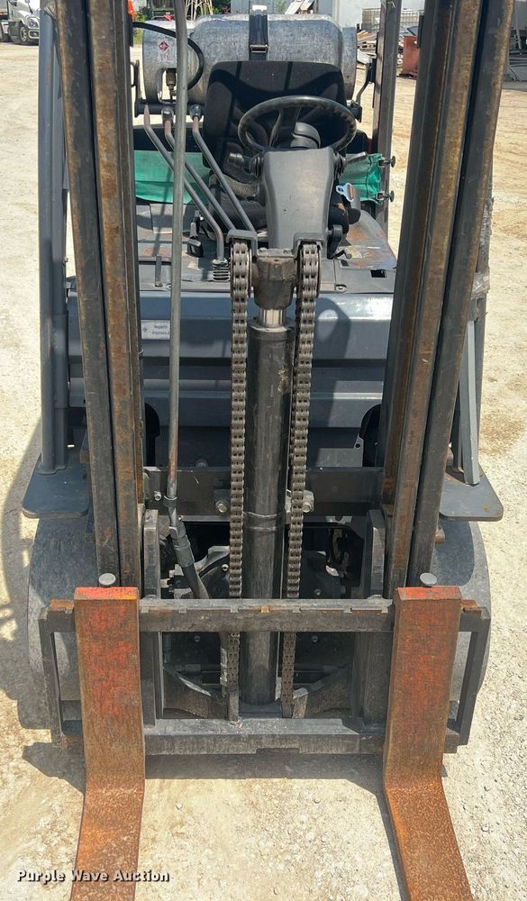 image for item LG9231 Toyota 8FGCU20  forklift