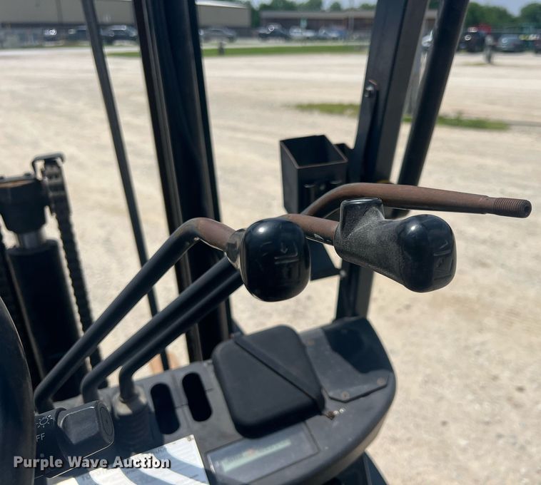 image for item LG9231 Toyota 8FGCU20  forklift