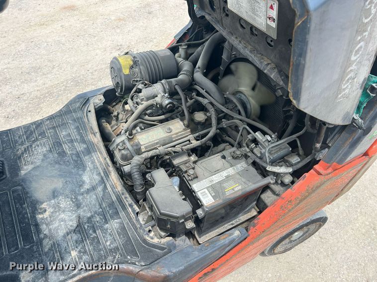 image for item LG9231 Toyota 8FGCU20  forklift