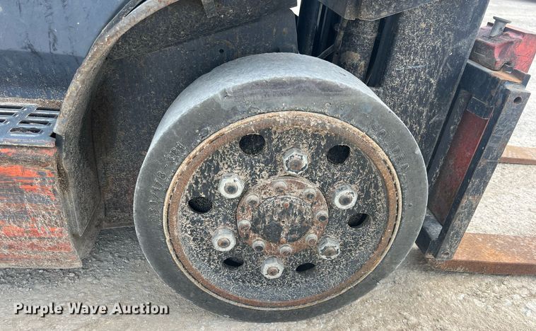 image for item LG9231 Toyota 8FGCU20  forklift