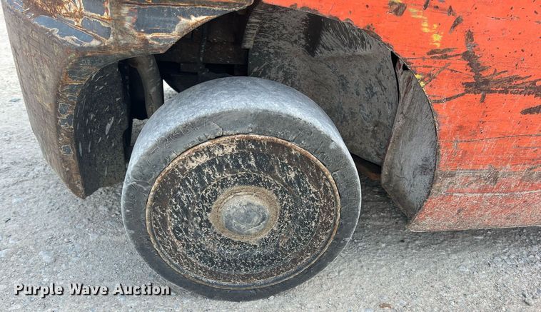 image for item LG9231 Toyota 8FGCU20  forklift