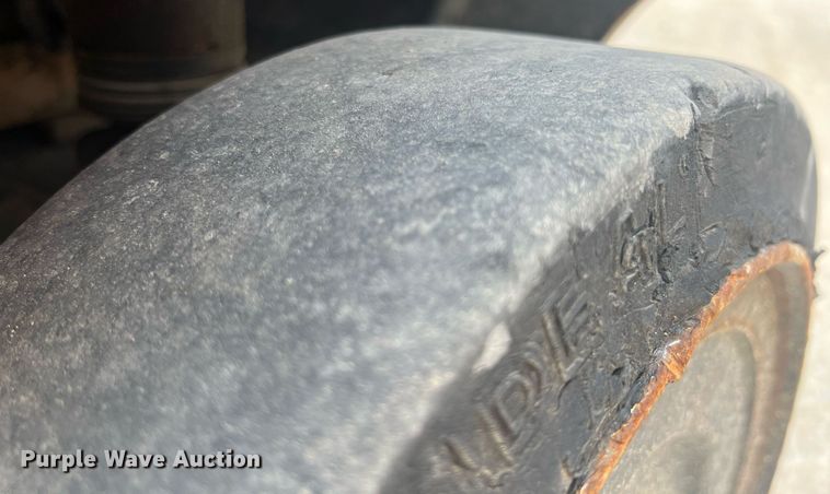 image for item LG9231 Toyota 8FGCU20  forklift