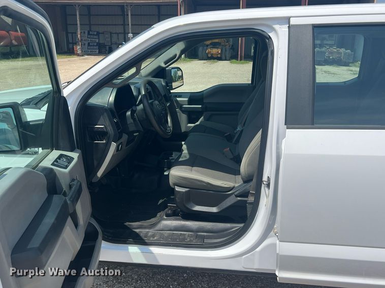 image for item LG9232 2016 Ford F150  SuperCrew pickup truck