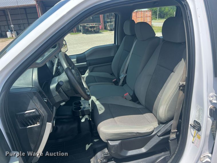 image for item LG9232 2016 Ford F150  SuperCrew pickup truck