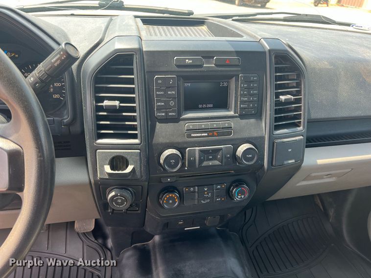 image for item LG9232 2016 Ford F150  SuperCrew pickup truck