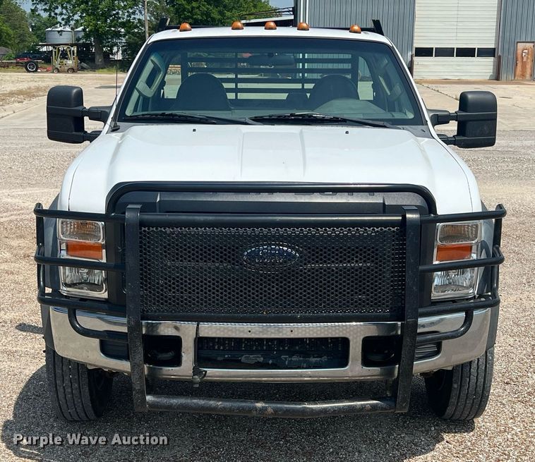 image for item LG9233 2009 Ford F450 Super Duty  flatbed truck