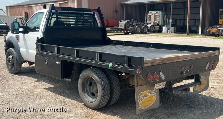 image for item LG9233 2009 Ford F450 Super Duty  flatbed truck