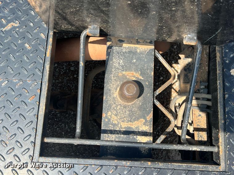 image for item LG9233 2009 Ford F450 Super Duty  flatbed truck