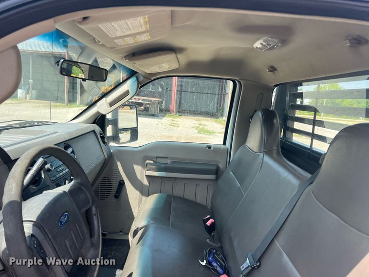 image for item LG9233 2009 Ford F450 Super Duty  flatbed truck