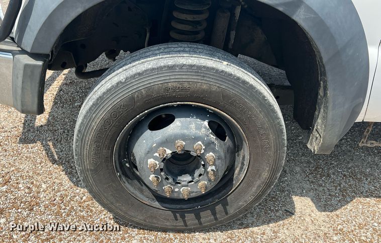 image for item LG9233 2009 Ford F450 Super Duty  flatbed truck