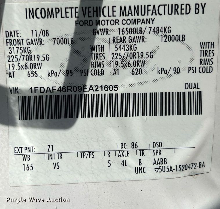 image for item LG9233 2009 Ford F450 Super Duty  flatbed truck