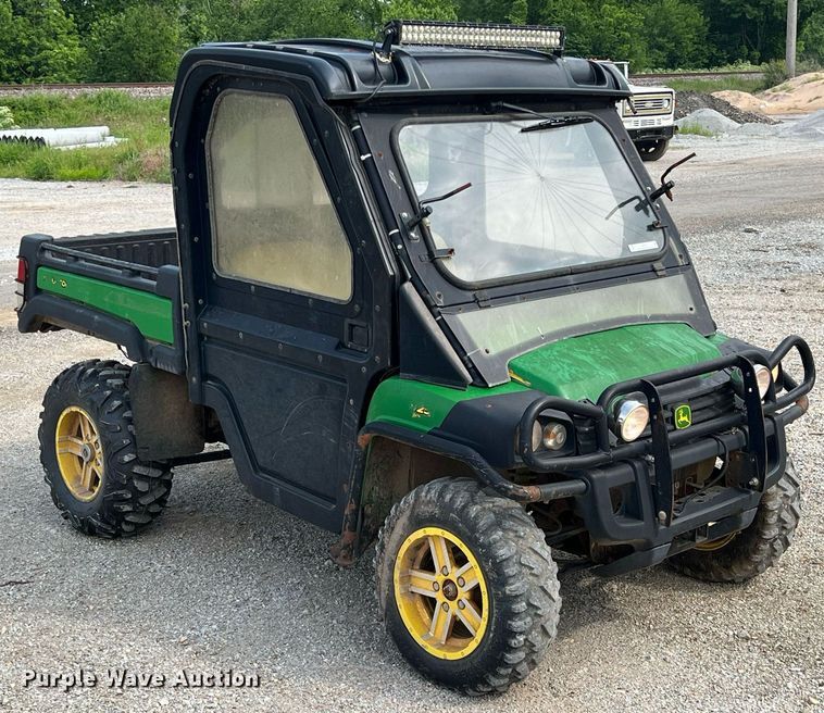 image for item LG9235 John Deere Gator  utility vehicle