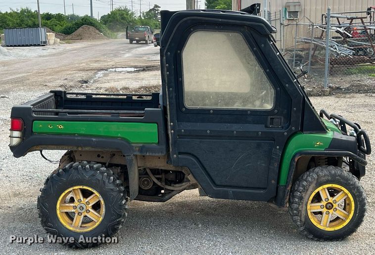 image for item LG9235 John Deere Gator  utility vehicle