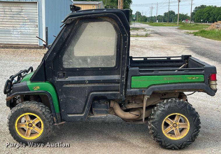 image for item LG9235 John Deere Gator  utility vehicle