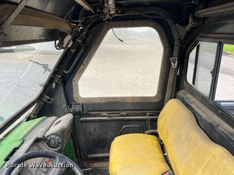 image for item LG9235 John Deere Gator  utility vehicle