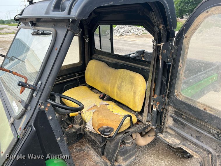 image for item LG9235 John Deere Gator  utility vehicle