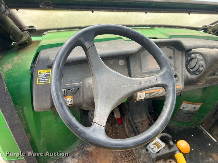 image for item LG9235 John Deere Gator  utility vehicle