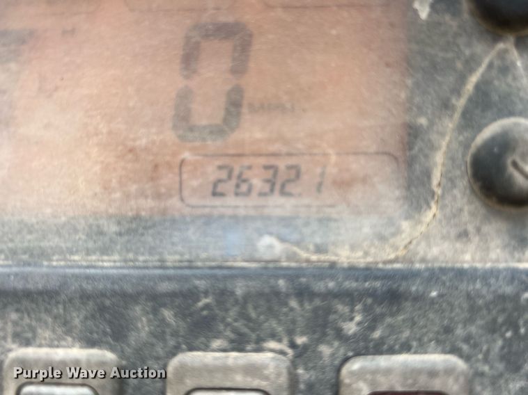 image for item LG9235 John Deere Gator  utility vehicle