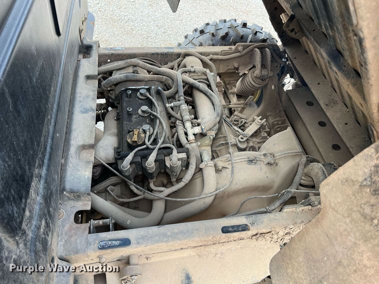 image for item LG9235 John Deere Gator  utility vehicle