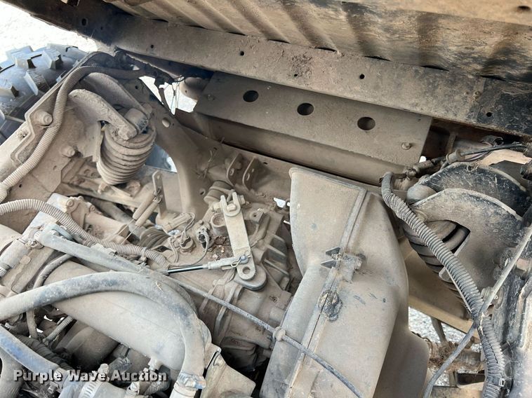 image for item LG9235 John Deere Gator  utility vehicle