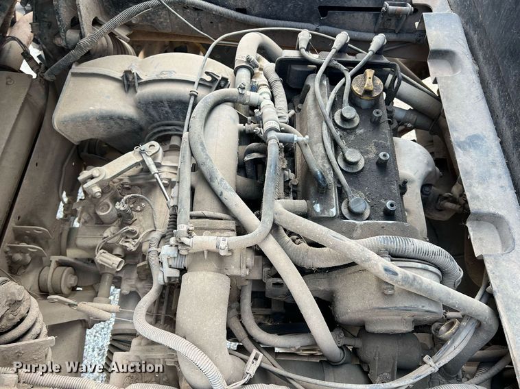 image for item LG9235 John Deere Gator  utility vehicle