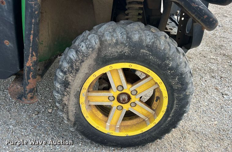 image for item LG9235 John Deere Gator  utility vehicle