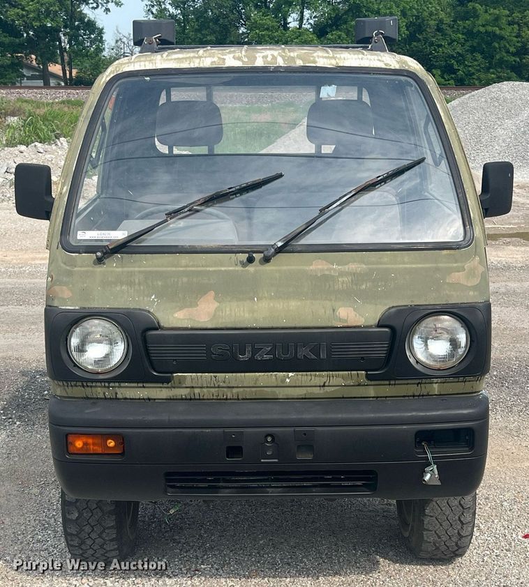 image for item LG9236 Suzuki M-DB51T  utility vehicle
