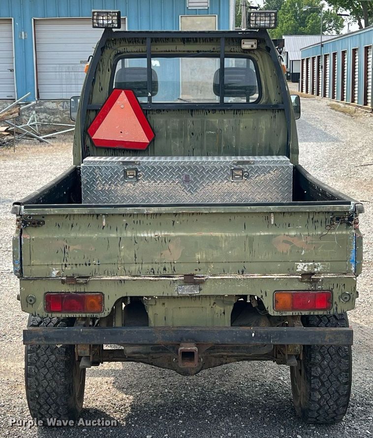 image for item LG9236 Suzuki M-DB51T  utility vehicle