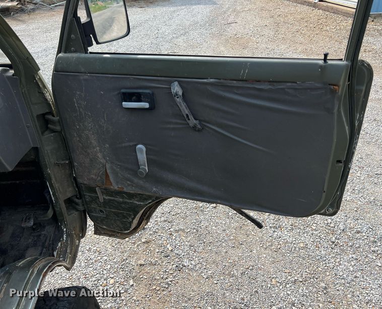 image for item LG9236 Suzuki M-DB51T  utility vehicle