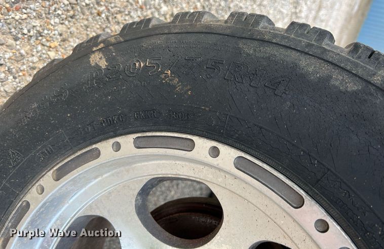 image for item LG9236 Suzuki M-DB51T  utility vehicle