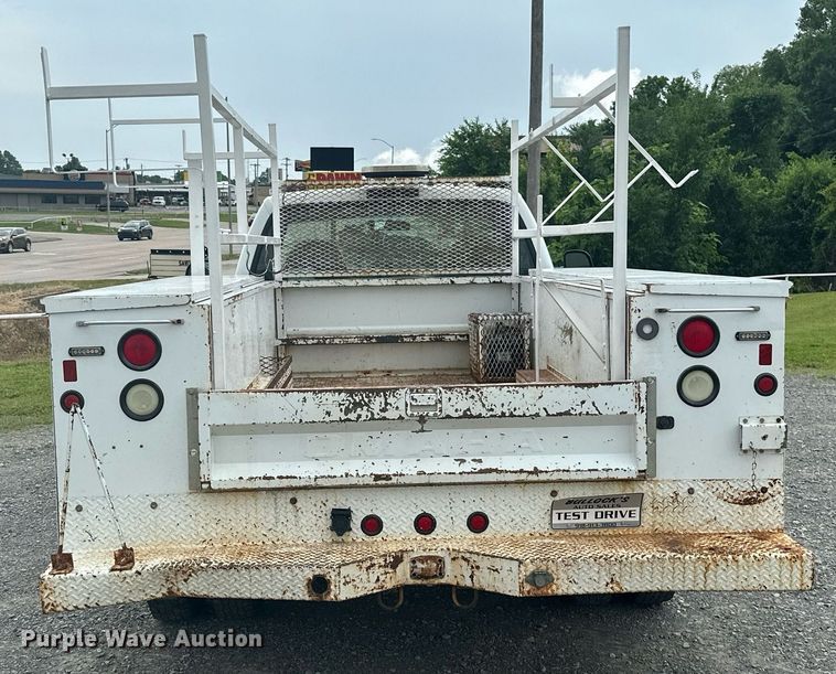 image for item LG9241 2002 Ford F350 Super Duty  utility bed pickup truck