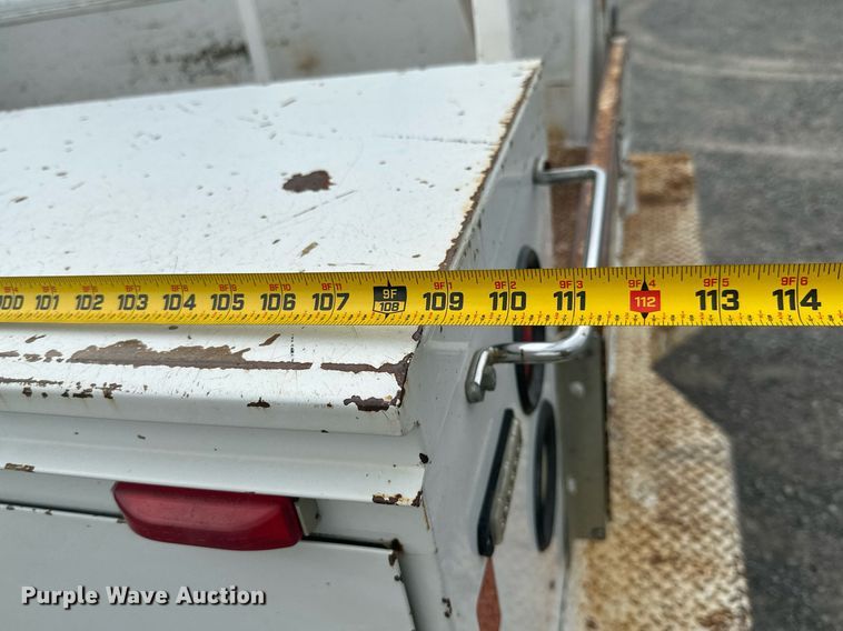 image for item LG9241 2002 Ford F350 Super Duty  utility bed pickup truck