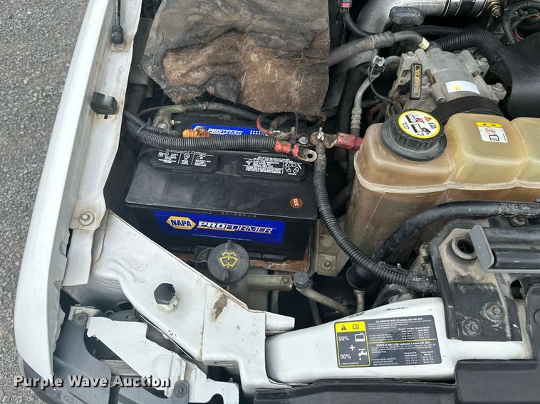 image for item LG9241 2002 Ford F350 Super Duty  utility bed pickup truck