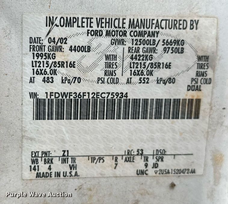 image for item LG9241 2002 Ford F350 Super Duty  utility bed pickup truck