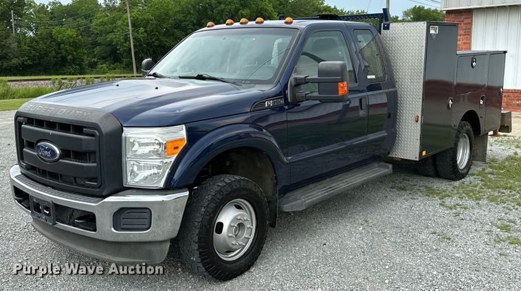 image for item LG9242 2012 Ford F350 Super Duty  SuperCab utility bed pickup truck