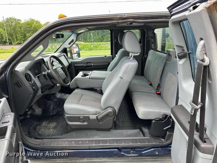 image for item LG9242 2012 Ford F350 Super Duty  SuperCab utility bed pickup truck