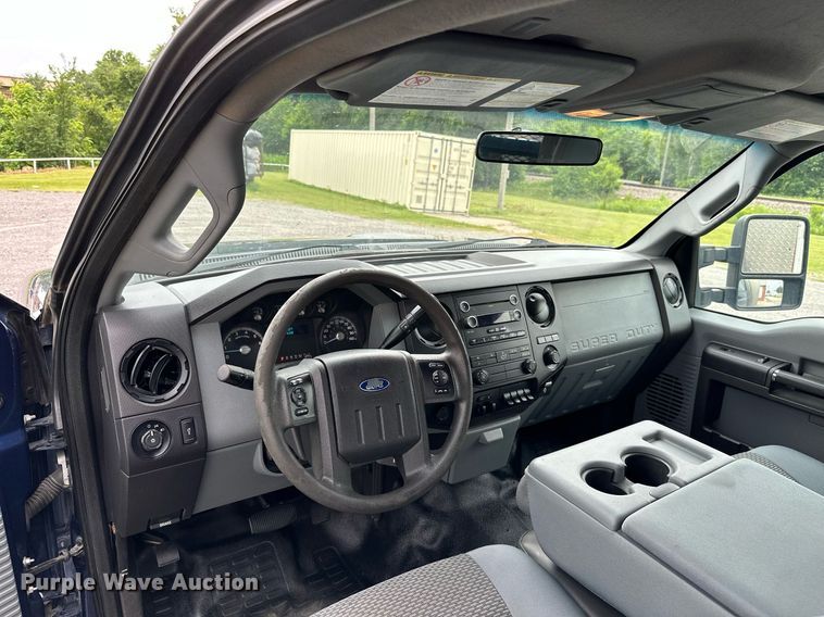 image for item LG9242 2012 Ford F350 Super Duty  SuperCab utility bed pickup truck