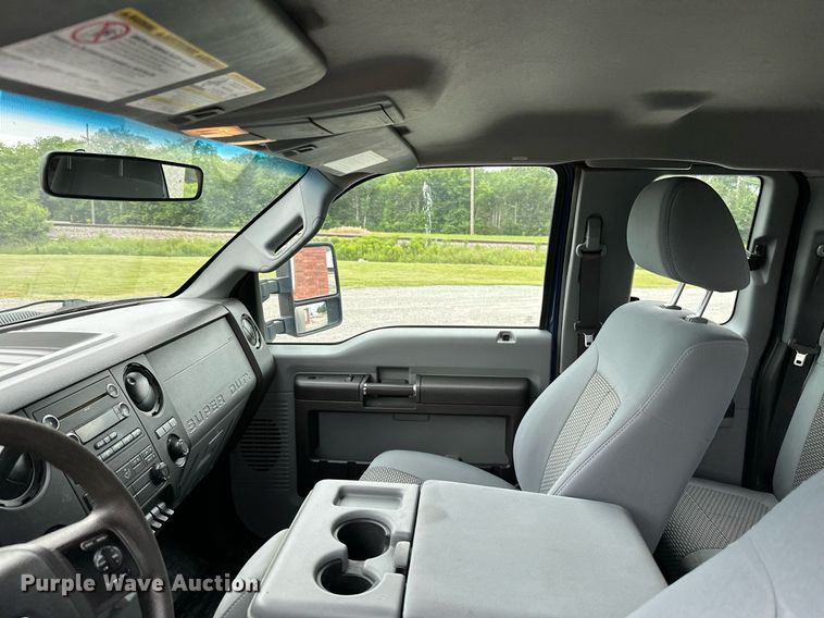 image for item LG9242 2012 Ford F350 Super Duty  SuperCab utility bed pickup truck