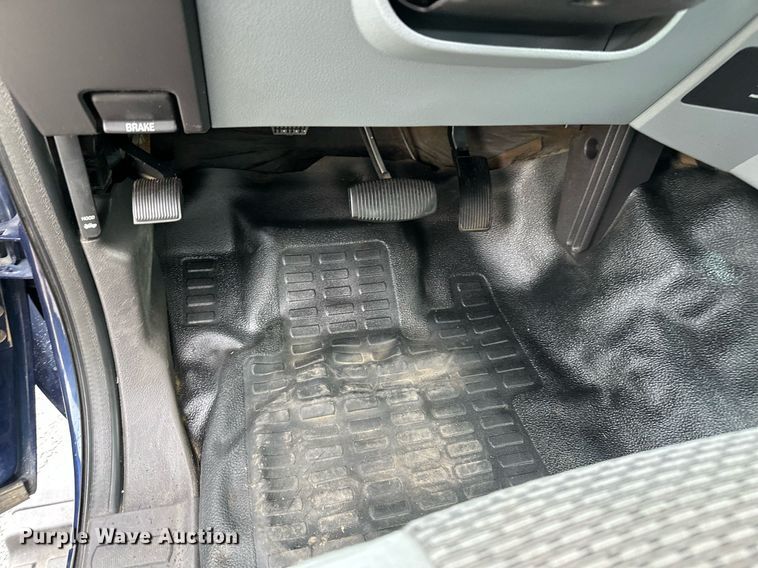 image for item LG9242 2012 Ford F350 Super Duty  SuperCab utility bed pickup truck