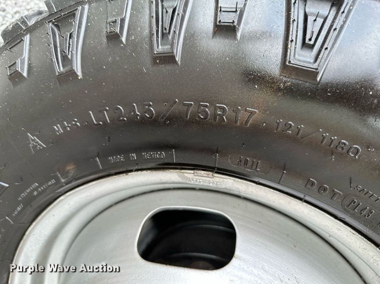 image for item LG9242 2012 Ford F350 Super Duty  SuperCab utility bed pickup truck