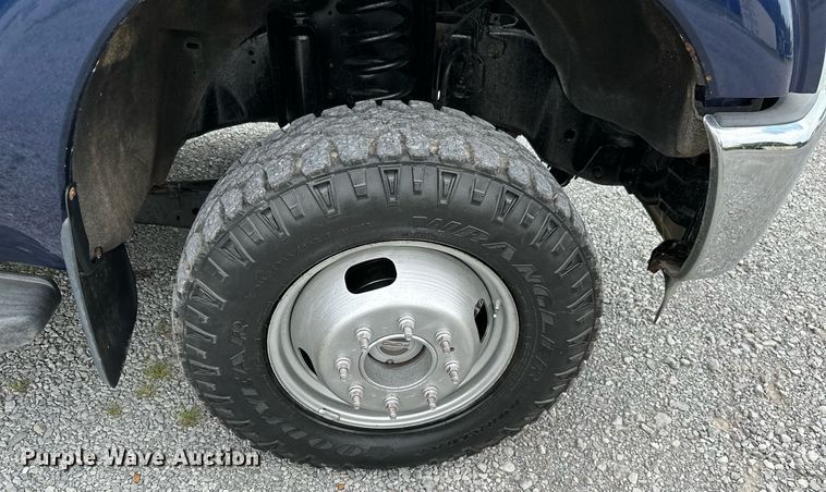 image for item LG9242 2012 Ford F350 Super Duty  SuperCab utility bed pickup truck