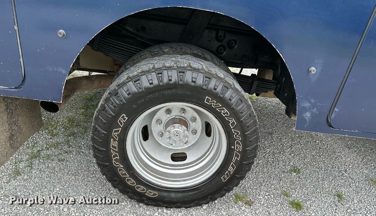 image for item LG9242 2012 Ford F350 Super Duty  SuperCab utility bed pickup truck