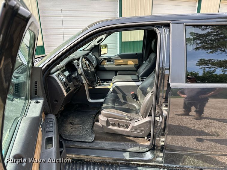 image for item LG9243 2011 Ford F150 Lariat  SuperCrew pickup truck