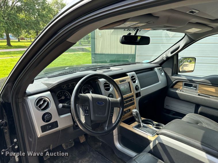 image for item LG9243 2011 Ford F150 Lariat  SuperCrew pickup truck