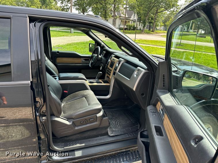 image for item LG9243 2011 Ford F150 Lariat  SuperCrew pickup truck