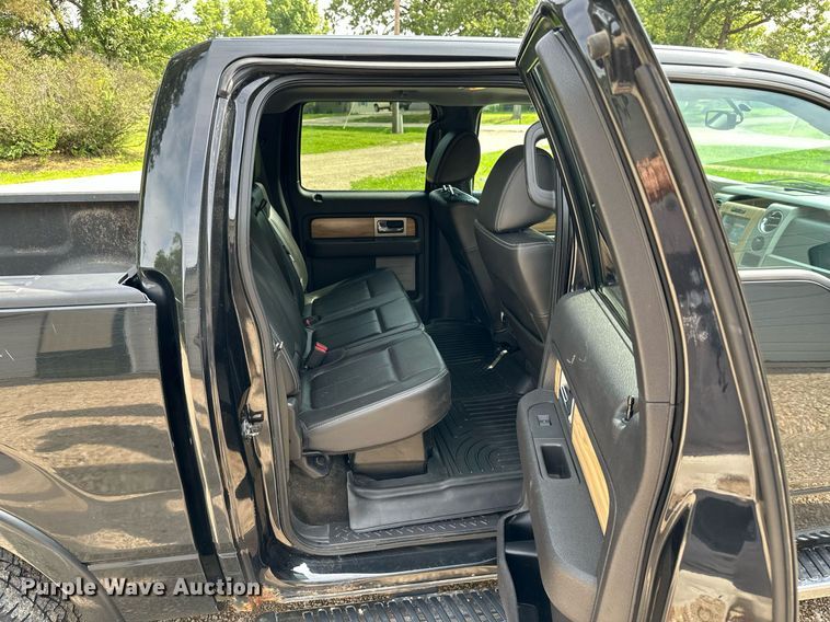 image for item LG9243 2011 Ford F150 Lariat  SuperCrew pickup truck