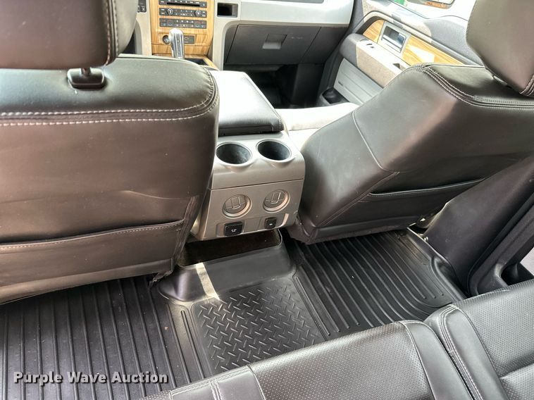 image for item LG9243 2011 Ford F150 Lariat  SuperCrew pickup truck