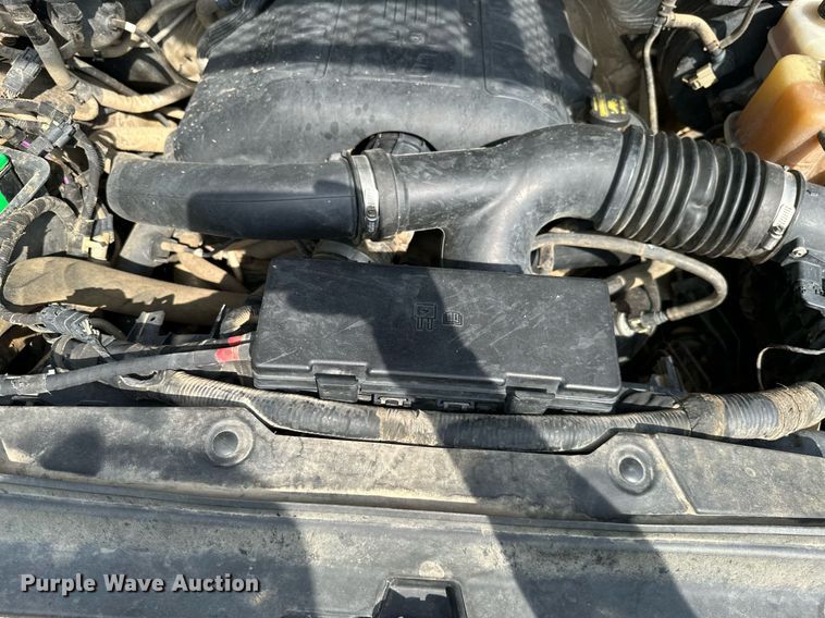 image for item LG9243 2011 Ford F150 Lariat  SuperCrew pickup truck